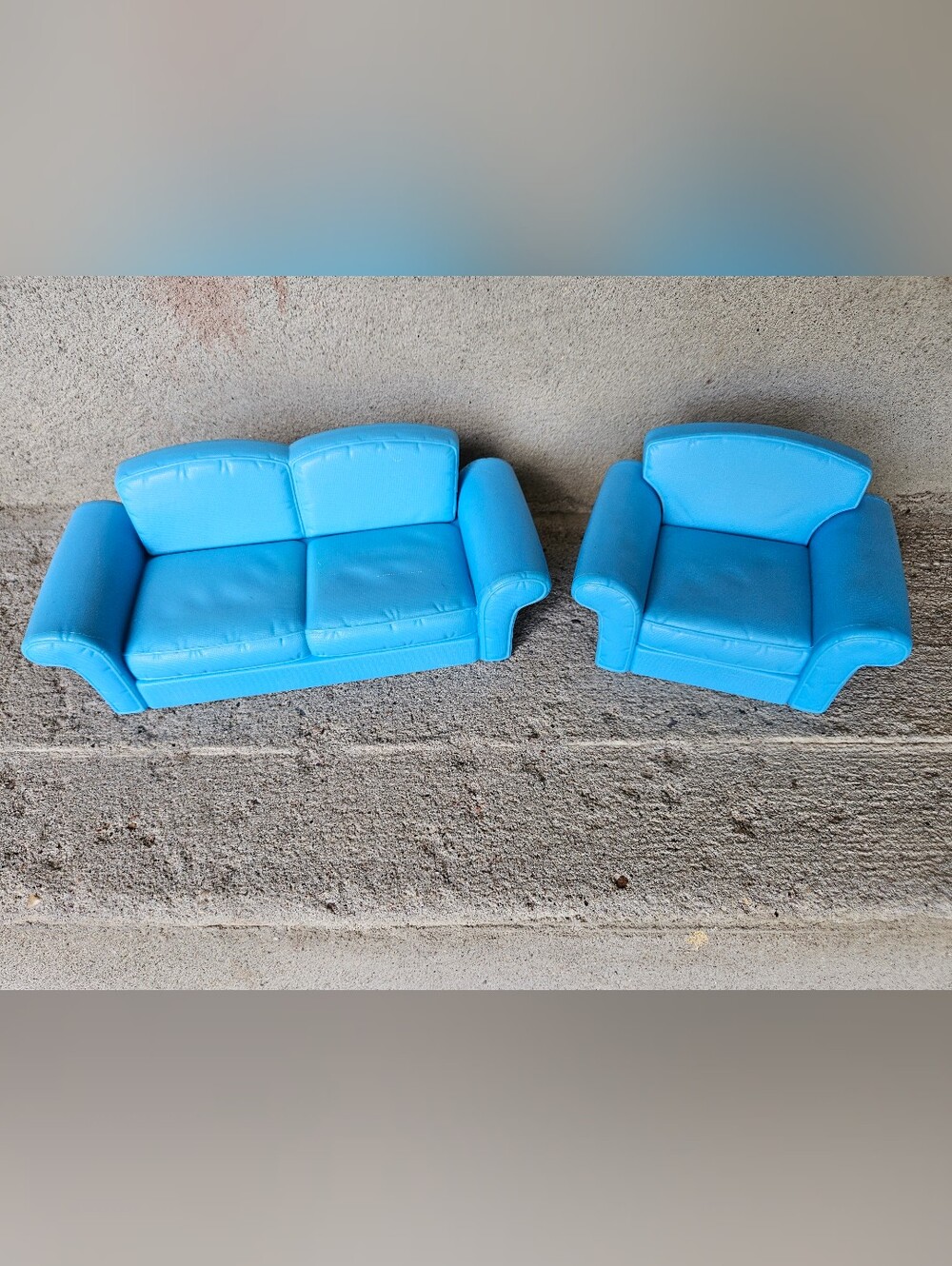2002 Barbie Plastic Couch And Chair